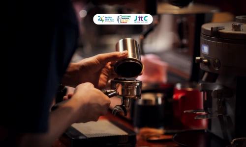 Pahami Peran dan Tanggung Jawab Junior Barista dengan pelatihan barista terbaik di jogja dna sekitarnya