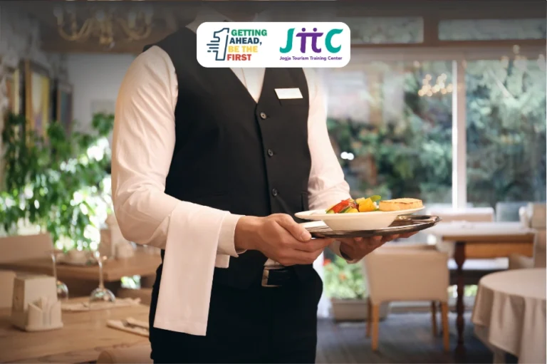 Pelatihan Waiter