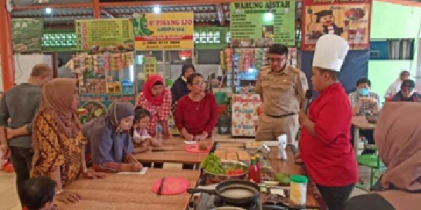 Pelatihan Food Stall untuk Peningkatan Profesionalisme dalam Industri Kuliner
