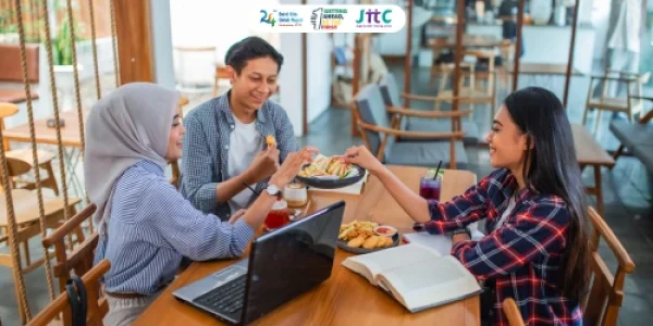 Pelatihan Kualitas Layanan Restoran untuk kru/staf/pemilik restoran untuk meningkatkan kualitas dan omzet bisnis