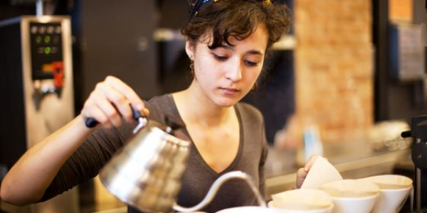 Pelatihan Barista: Mengasah Keterampilan dalam Seni Kopi