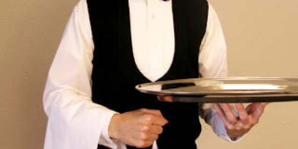 pelatihan service excellent karyawan restoran