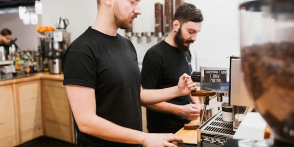 Mengenal Nama-nama Alat Barista yang Penting