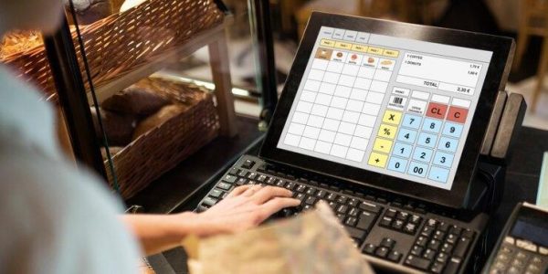 Menyusun Laporan Keuangan yang Akurat dalam Restoran