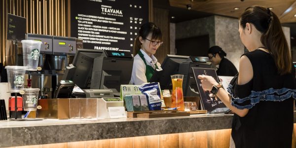Hong Kong, Hong Kong - AUGUST 01: Customers order drinks at the new Starbucks Reserve coffee shop opens on August 01, 2018 in Hong Kong, Hong Kong. (Photo by Chris Wong/S3studio/Getty Images)